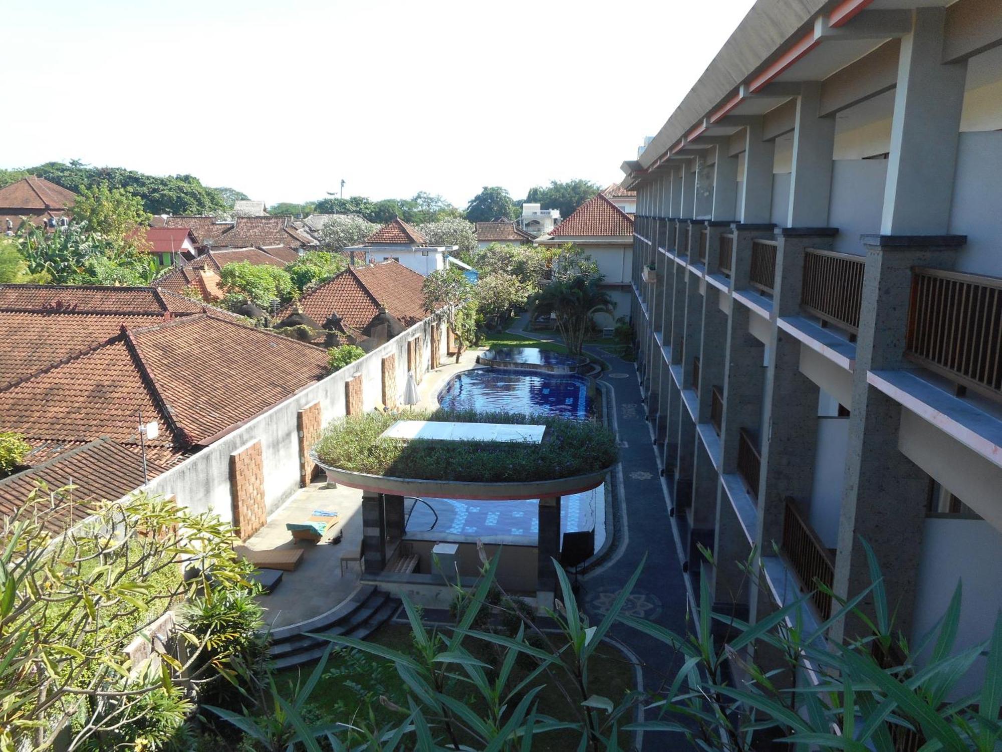 Hotel Grand Sinar Indah à Legian Extérieur photo