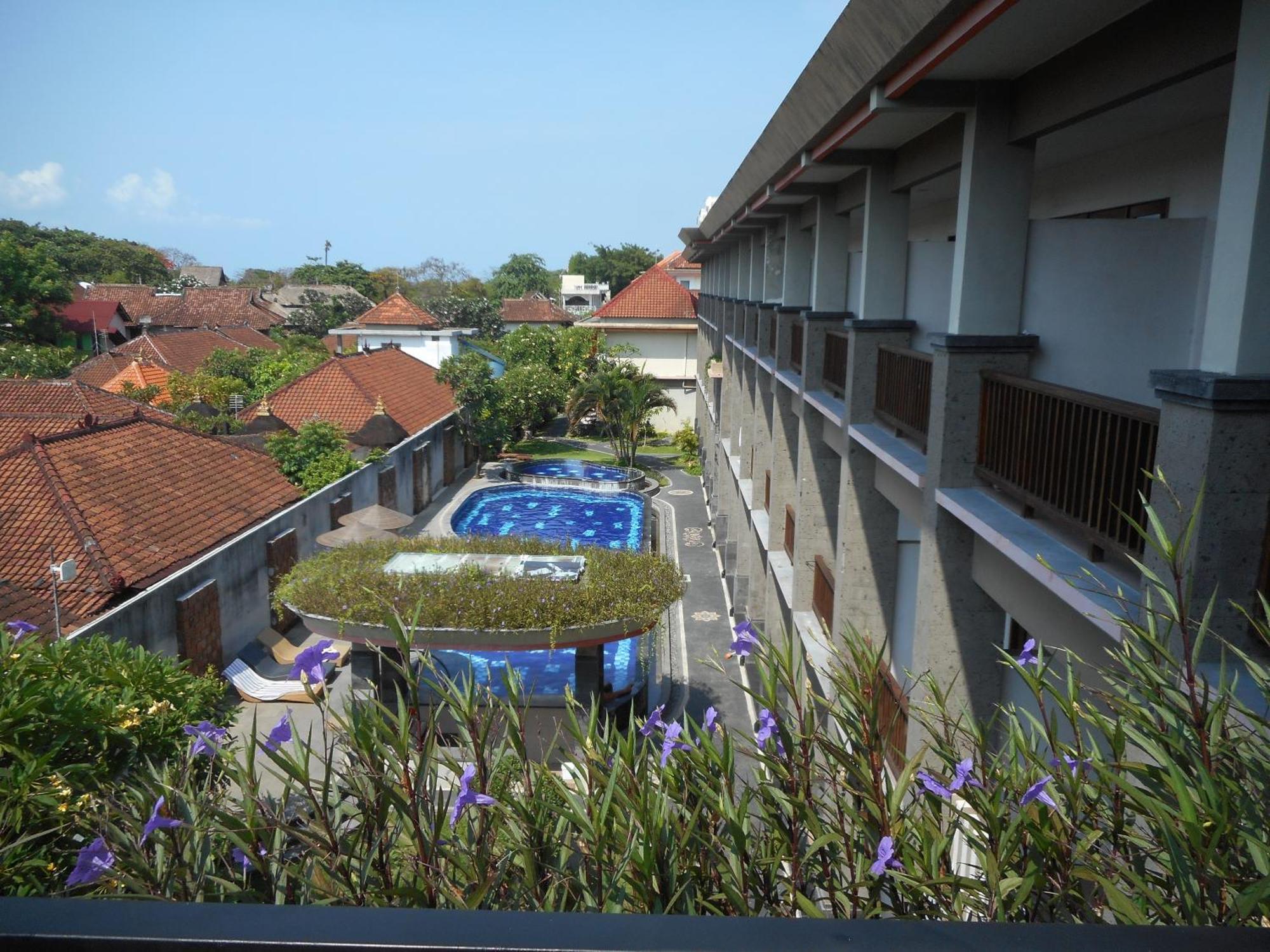 Hotel Grand Sinar Indah à Legian Extérieur photo