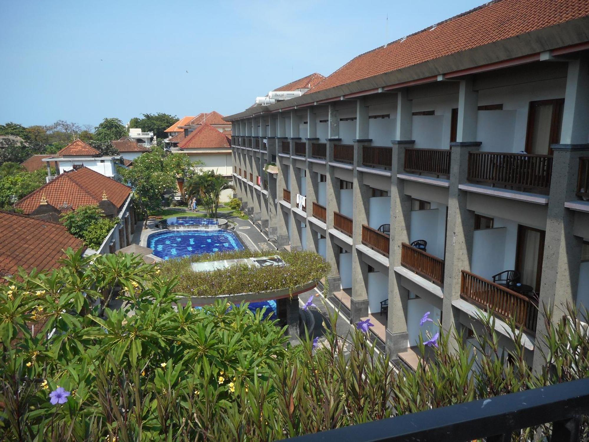 Hotel Grand Sinar Indah à Legian Extérieur photo